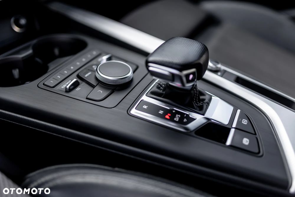 Audi A4 Avant 40 TDI S Line S tronic - 5