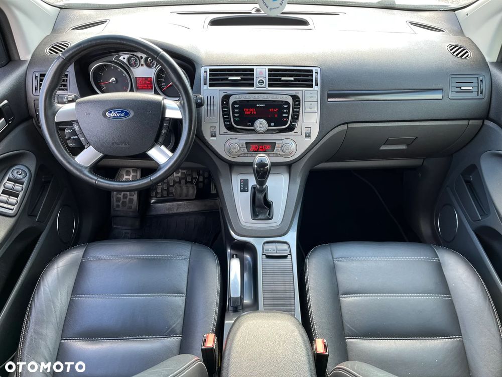 Ford Kuga - 16