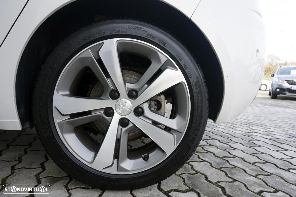 Peugeot 308 1.2 PureTech GT - 29