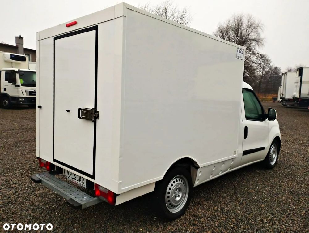 Fiat Doblo Chłodnia 105KM 2 zasilania chłodni - 7