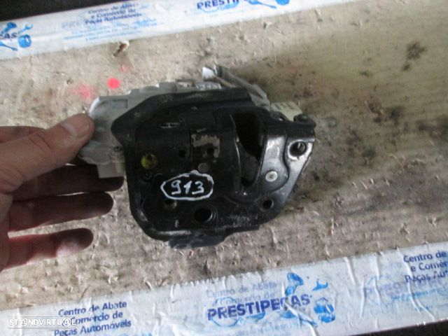 Fecho 4F2837015 AUDI A3 2006 FD ELETRICO - 2