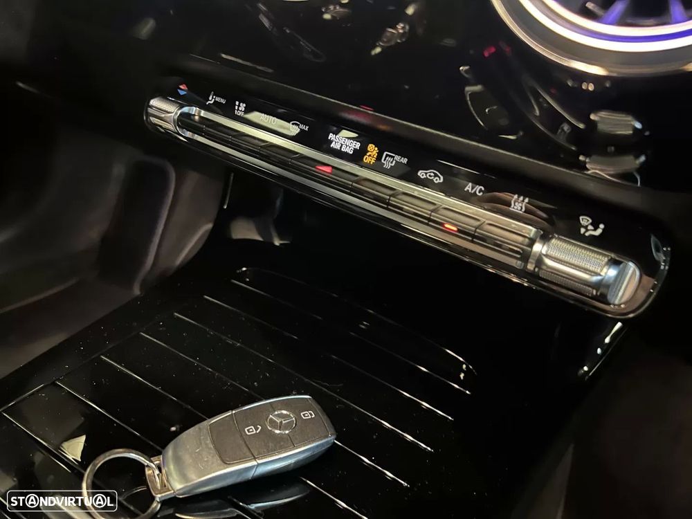 Mercedes-Benz A 250 e 8G-DCT AMG Line - 35