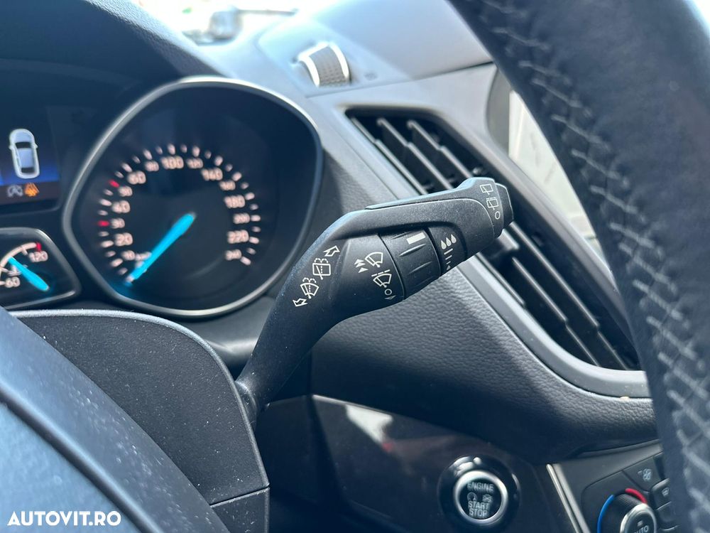 Ford Kuga 2.0 TDCi 4WD Powershift Titanium - 18