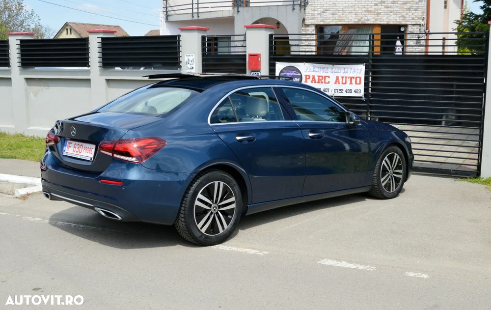 Mercedes-Benz A 180 Sedan 7G-DCT Lim. Special Edition - 3