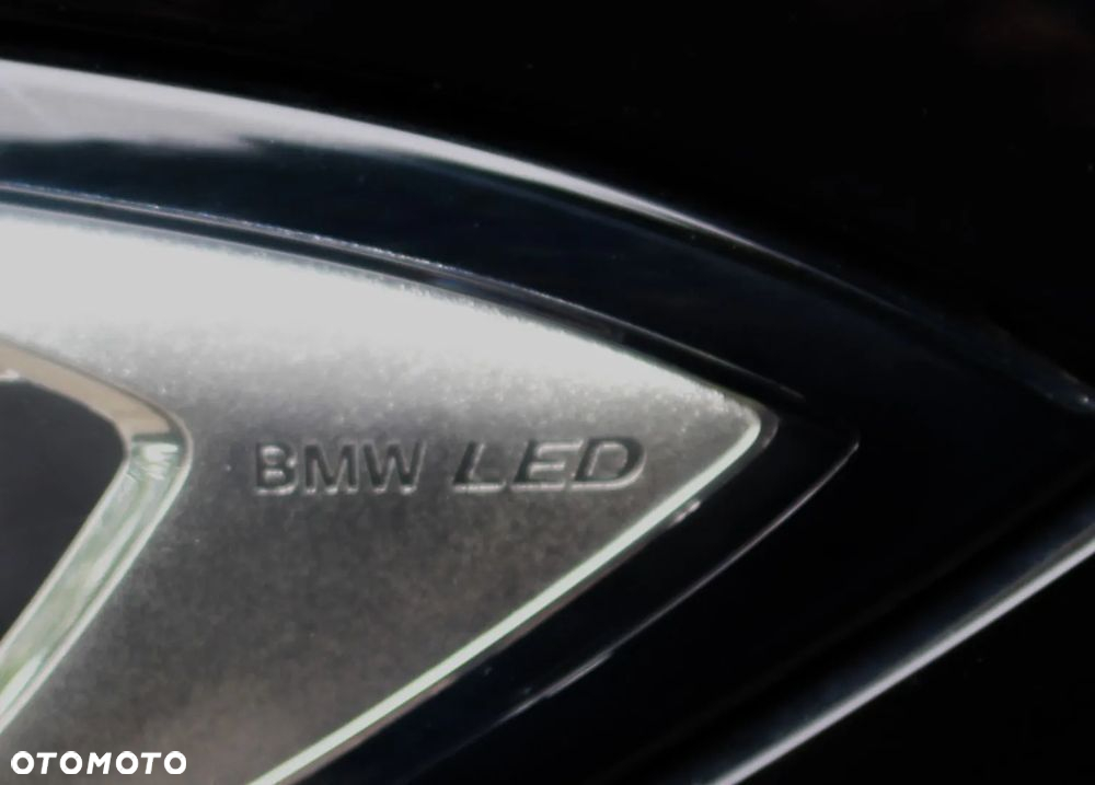 BMW Seria 3 318d Sport Line - 23