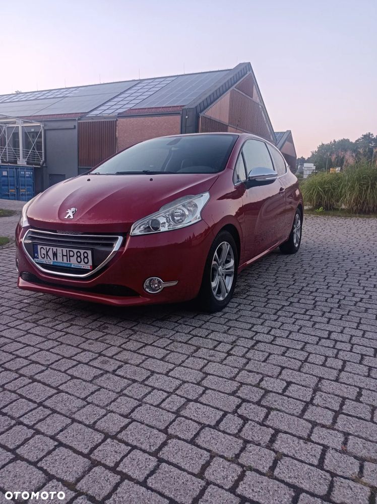 Peugeot 208 120 VTI Allure - 5
