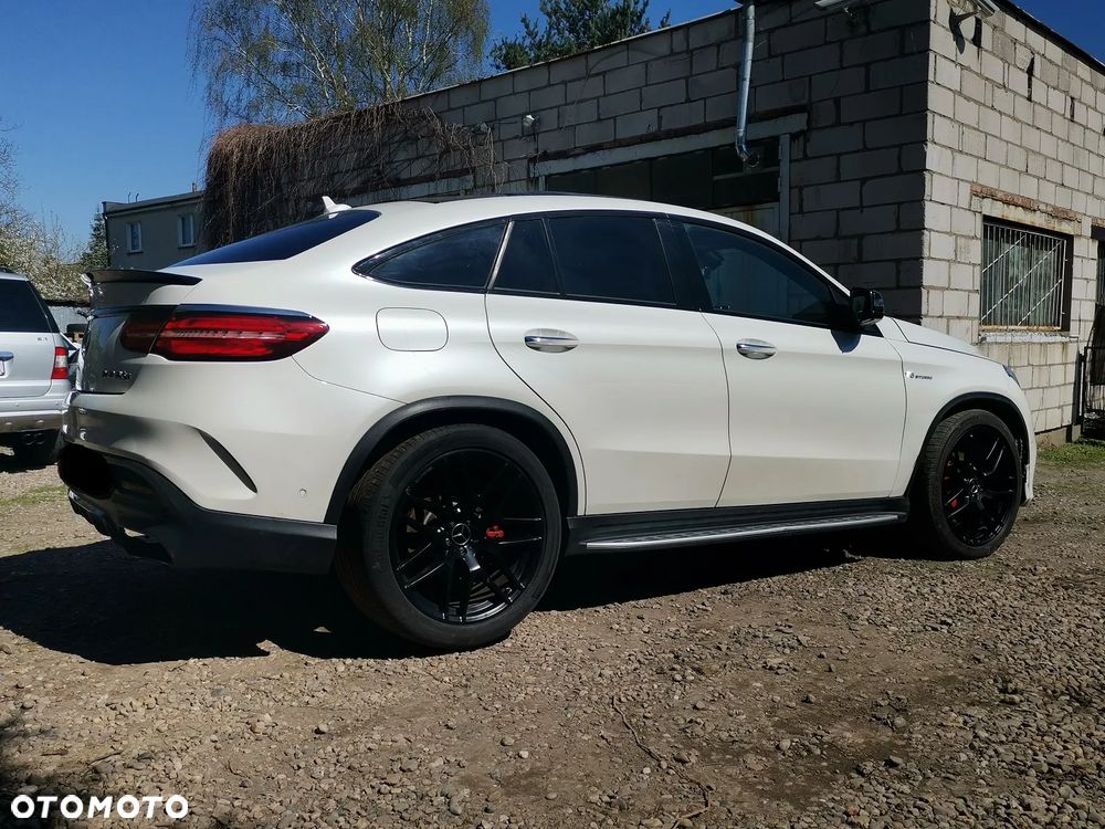Mercedes-Benz GLE AMG Coupe 63 S 4-Matic - 16