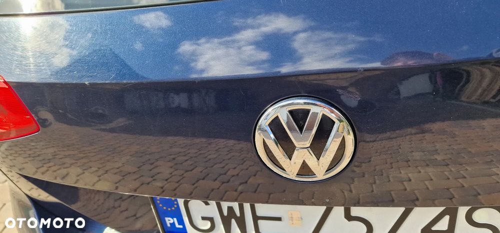 Volkswagen Passat - 18