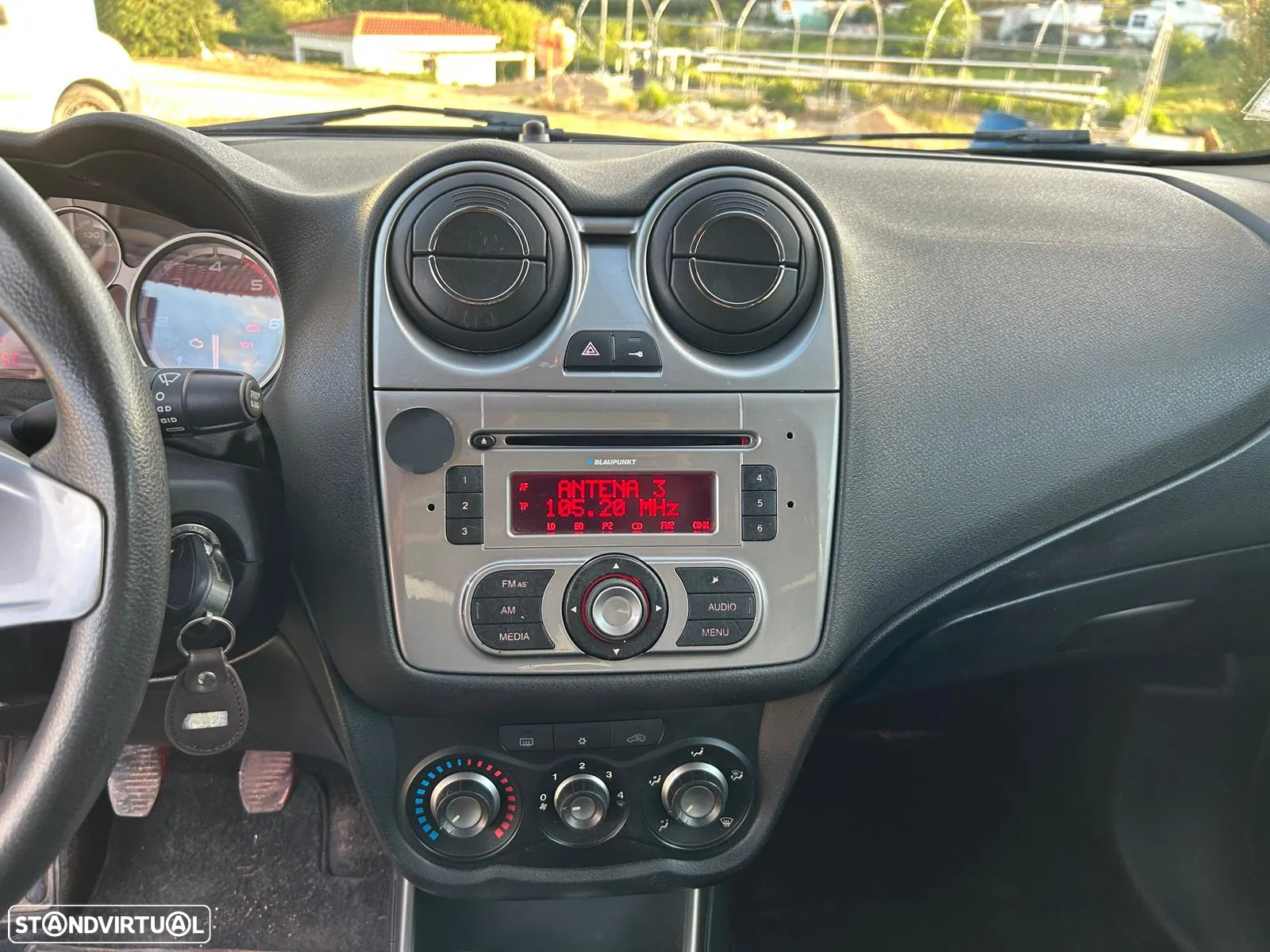 Alfa Romeo MiTo 1.3 JTD Distinctive - 15