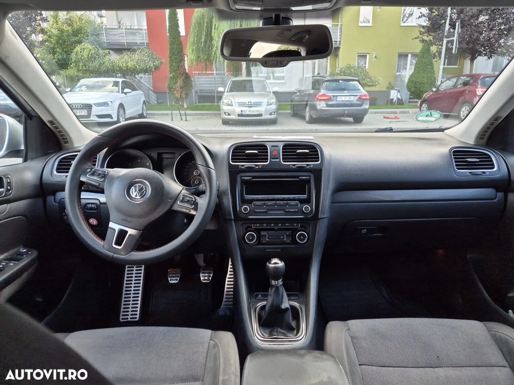 Volkswagen Golf 1.6 TDI DPF Style - 38