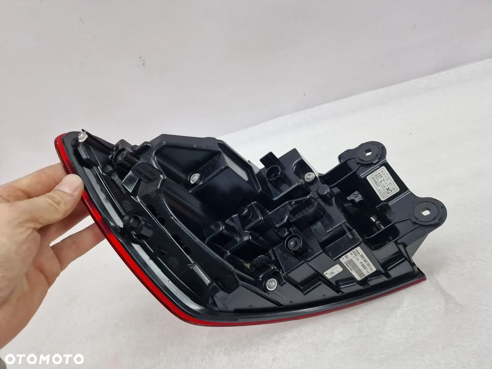 AUDI A4 B9 8W0 / 8W9 KOMBI MATRIX 15- PRAWA LED LAMPA TYLNA TYLNIA TYŁ , NR 8W9945092C , NR AUKCJI LMT95 - 7