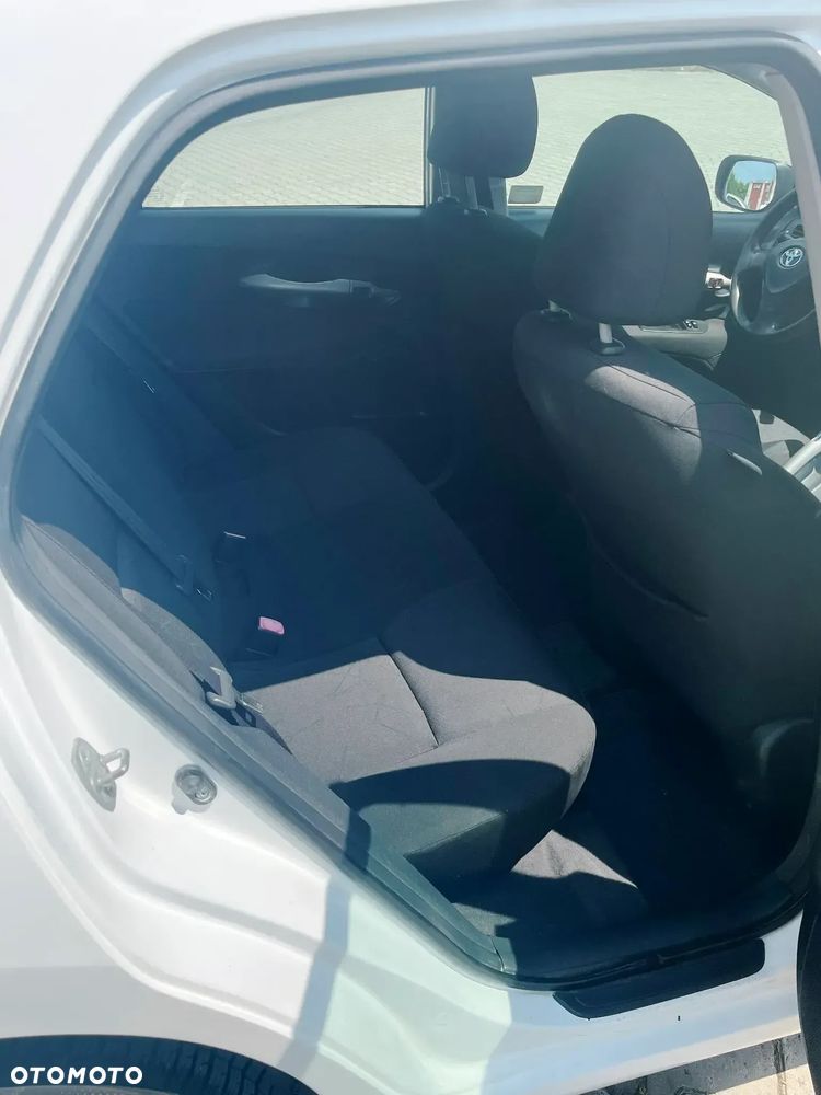 Toyota Auris 1.4 D-4D Terra - 15