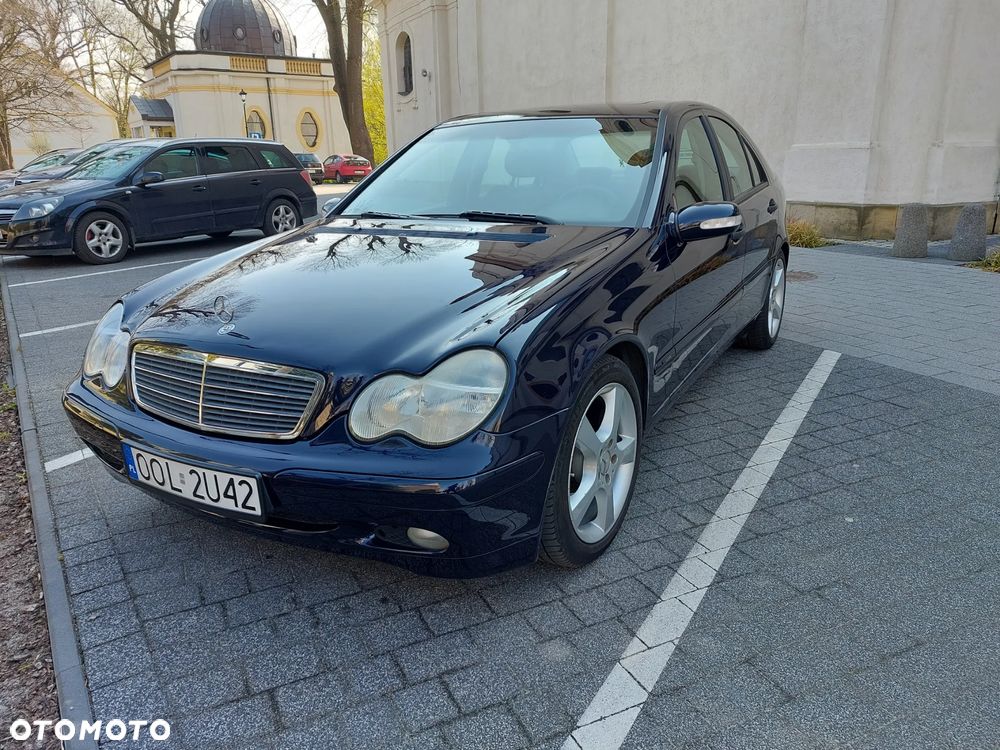 Mercedes-Benz Klasa C 180 T Kompressor Classic - 9