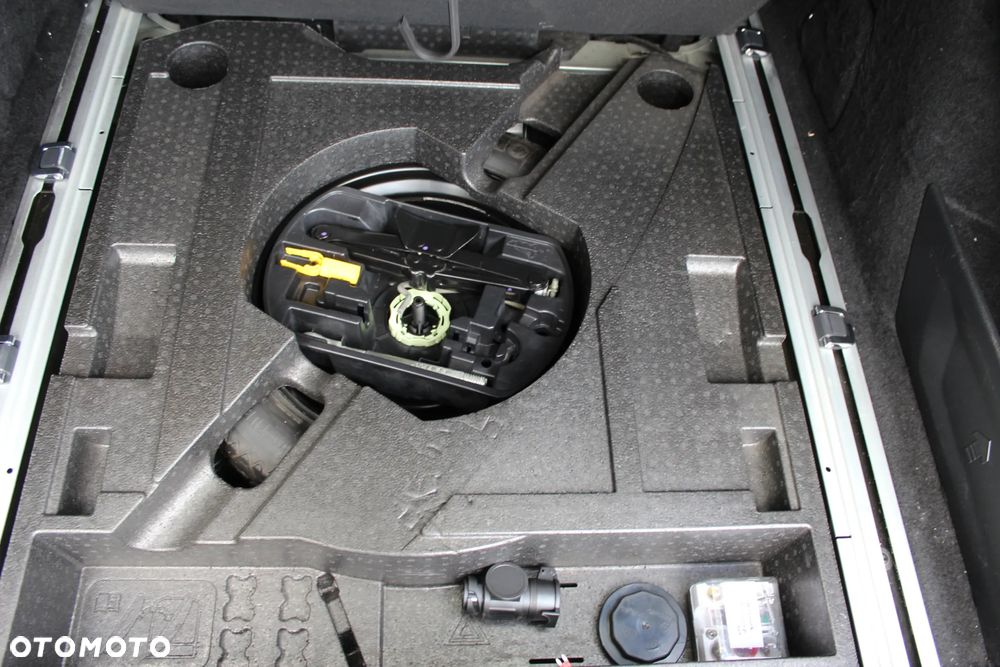 Peugeot 308 BlueHDi 150 Stop & Start Active - 19