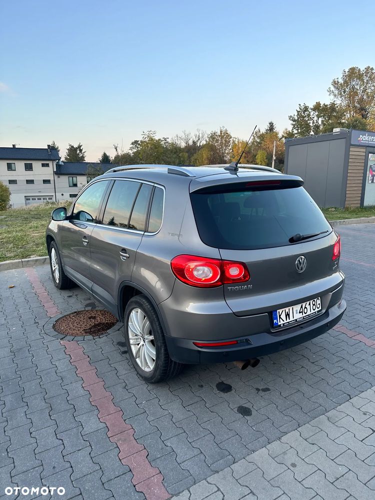 Volkswagen Tiguan - 38