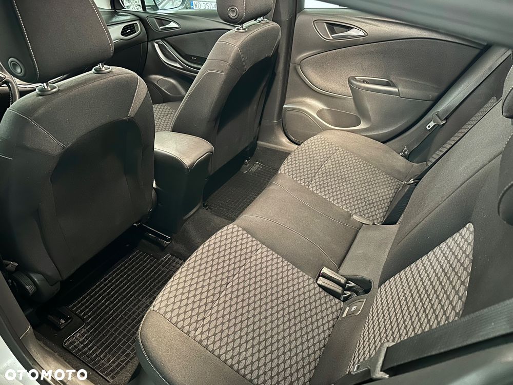 Opel Astra 1.4 T Dynamic - 12