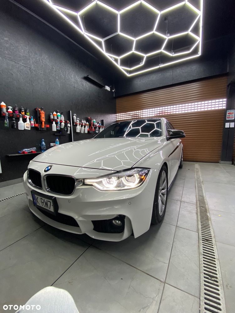 BMW Seria 3 330i xDrive Edition Luxury Line Purity - 9