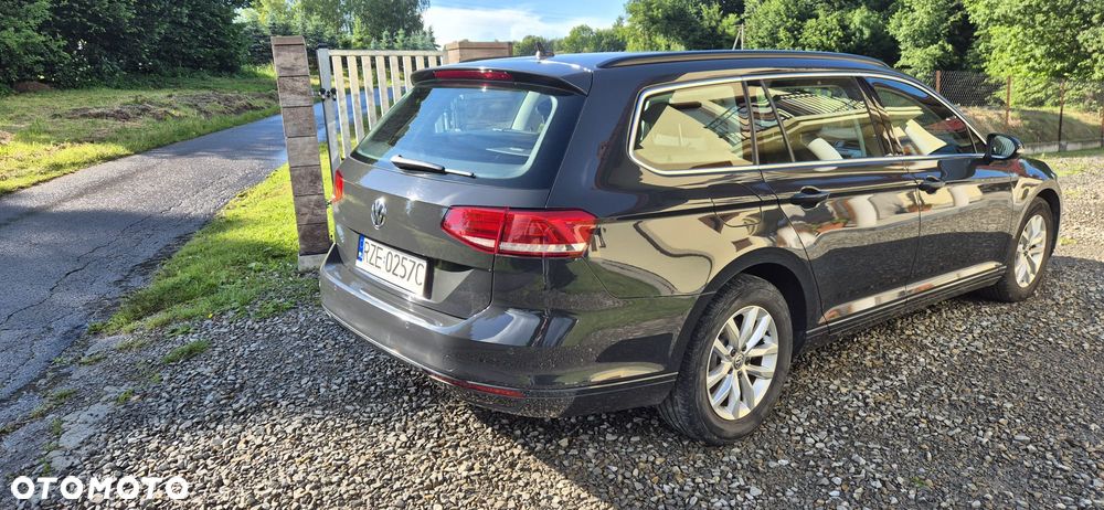 Volkswagen Passat - 5