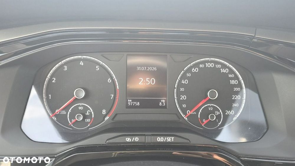Volkswagen Polo - 11