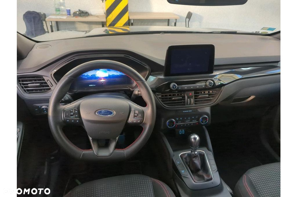 Ford Kuga - 11