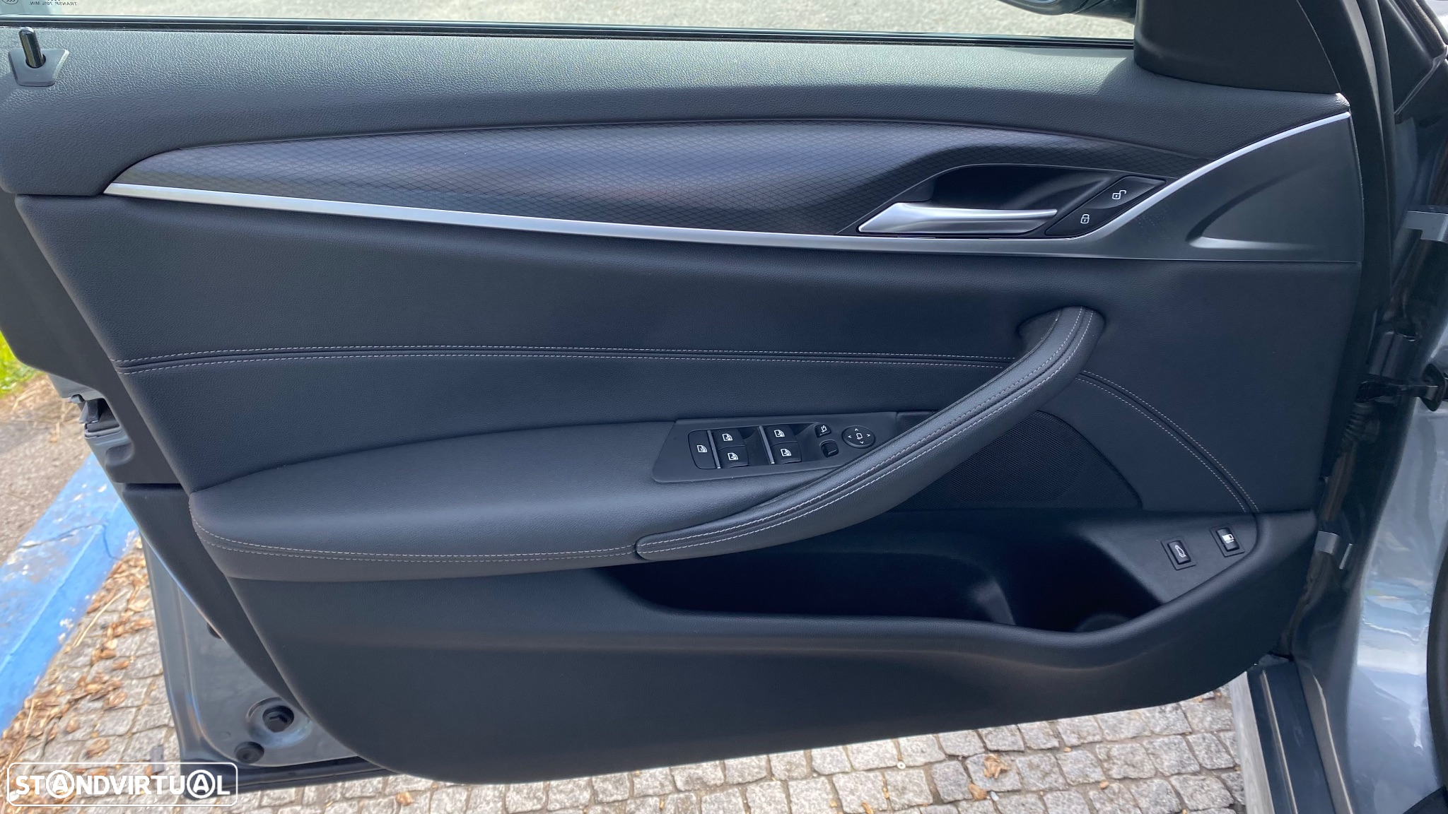 BMW 530 e Pack M - 19