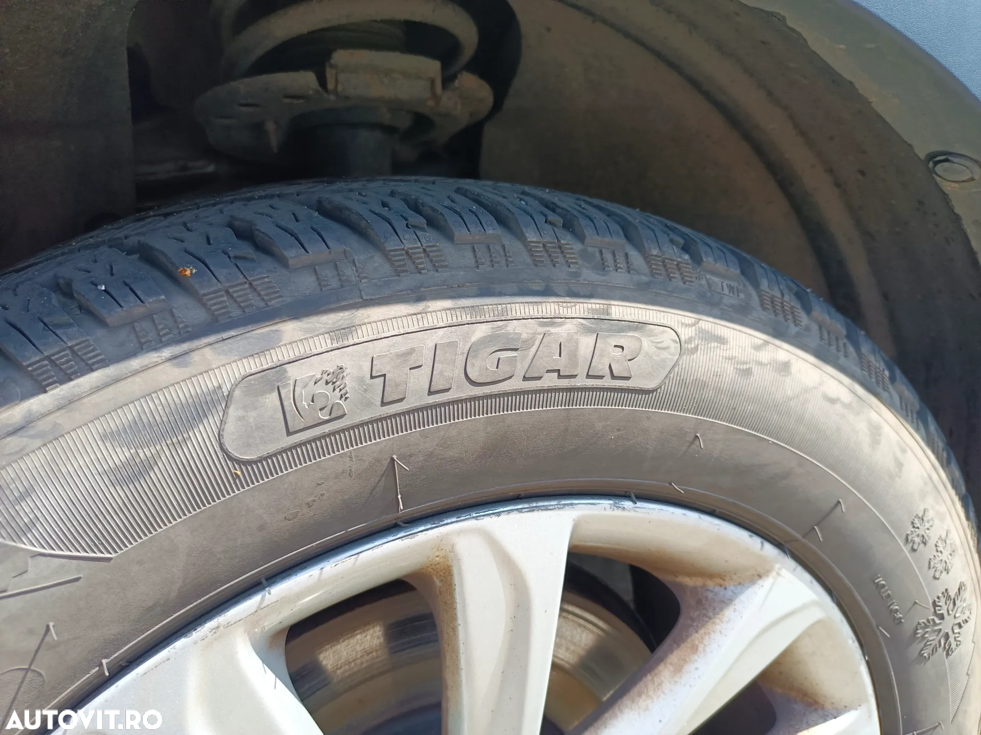 Ford Kuga 2.0 TDCi 2WD Titanium - 23