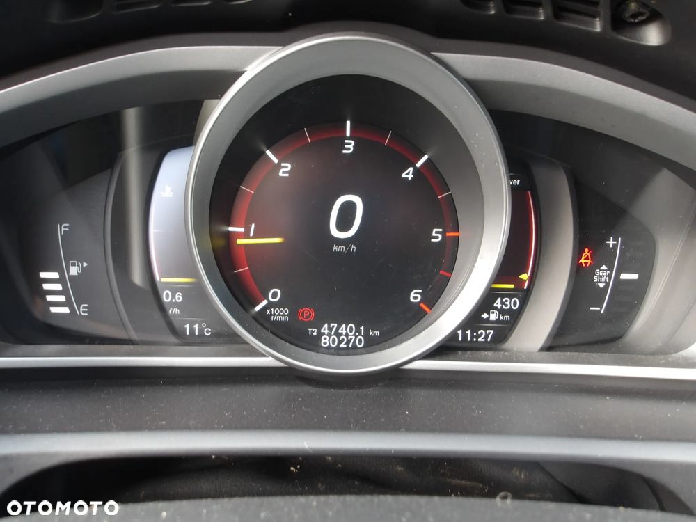 Volvo V40 D3 Kinetic - 14