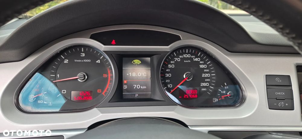 Audi A6 Avant 3.0 TDI DPF quattro tiptronic - 24