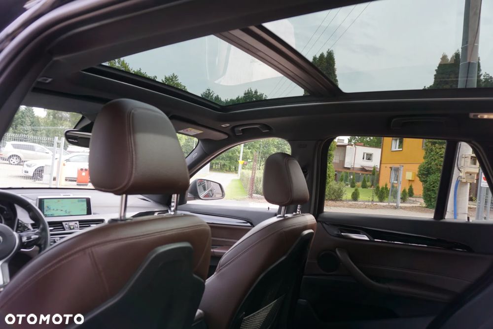 BMW X1 xDrive20d xLine sport - 13