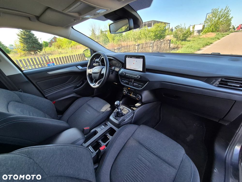 Ford Focus SW 1.0 EcoBoost Hybrid ACTIVE - 29