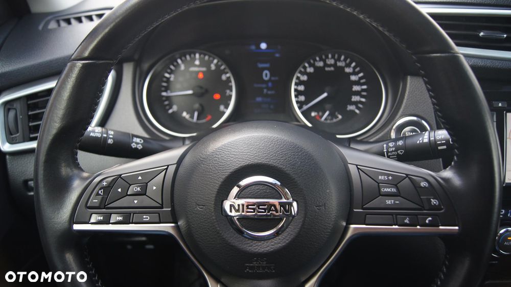 Nissan Qashqai 1.3 DIG-T N-Connecta - 20