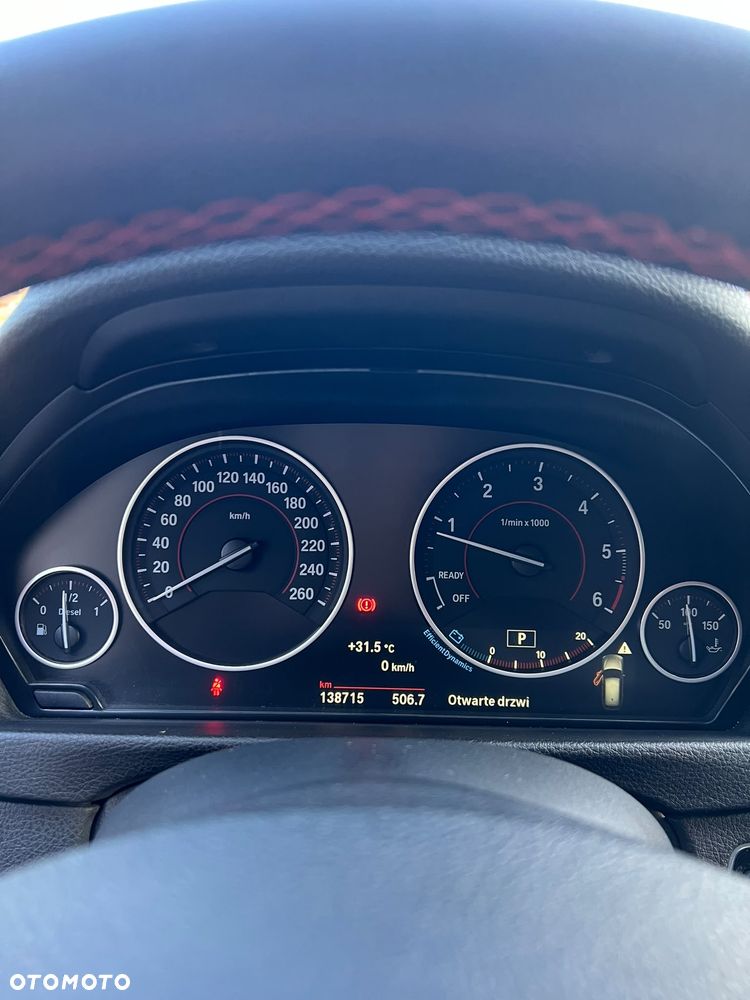 BMW Seria 3 318d Sport Line - 13