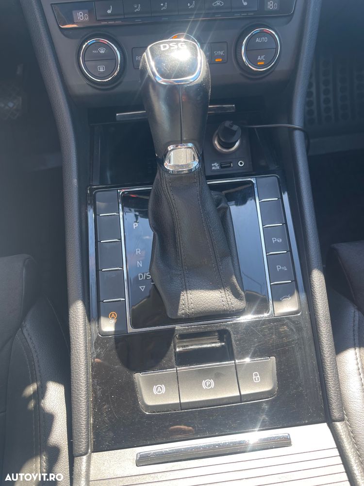Skoda Superb 2.0 TDI DSG Style - 7