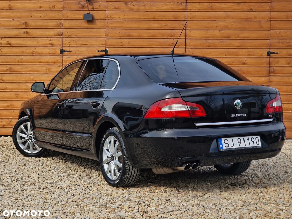 Skoda Superb 2.0 TDI Elegance - 4