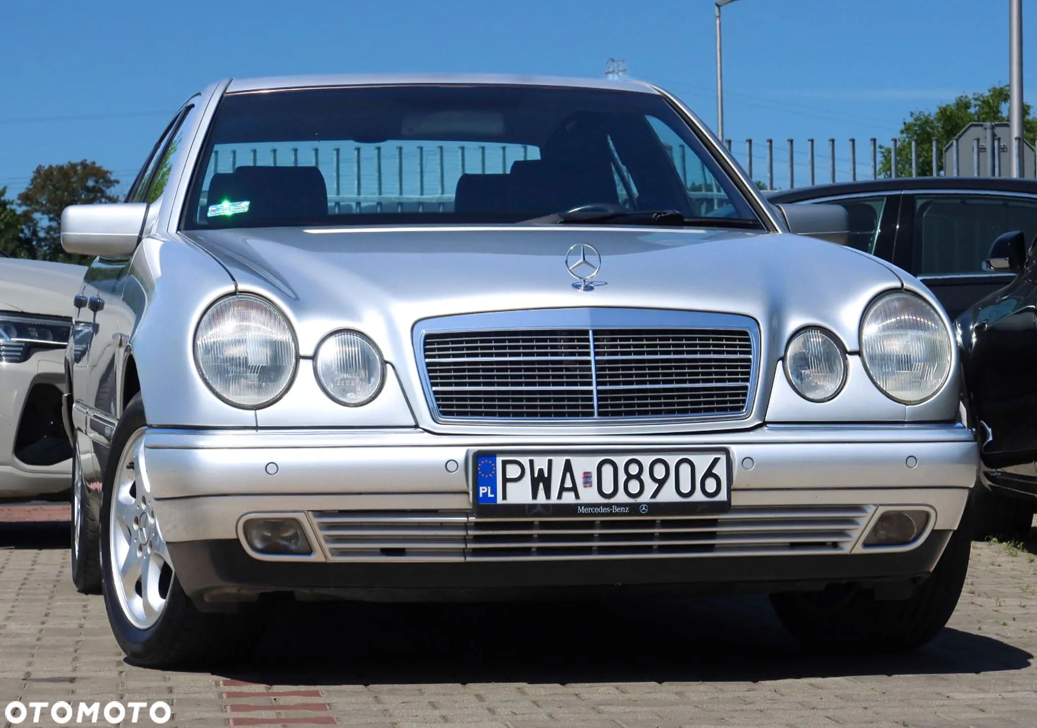 Mercedes-Benz Klasa E 240 Elegance - 1