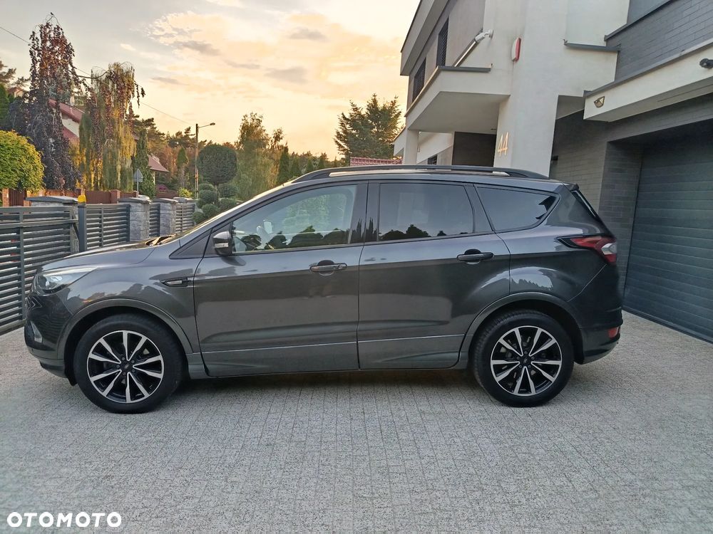 Ford Kuga 1.5 EcoBoost 2x4 ST-Line - 14