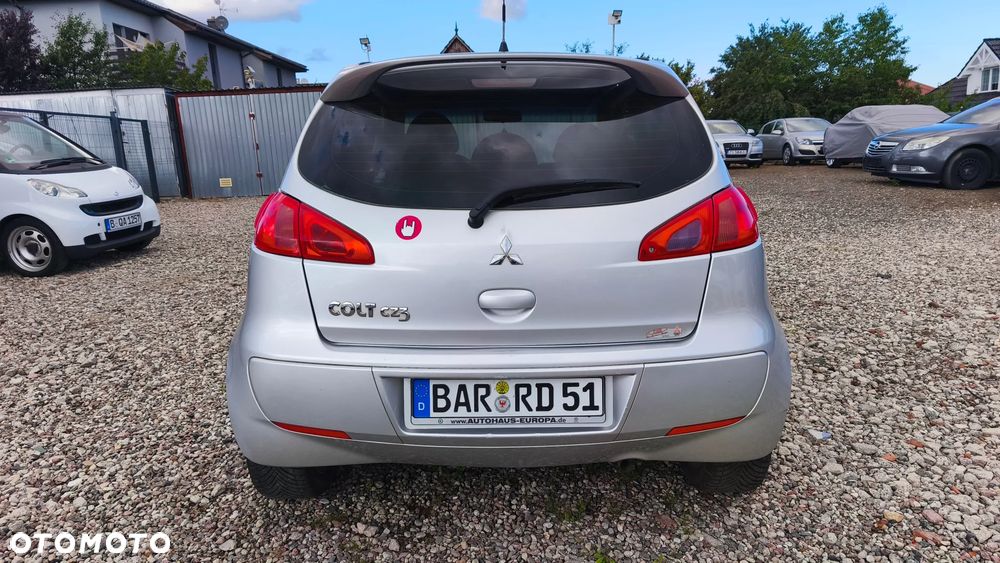 Mitsubishi Colt - 9