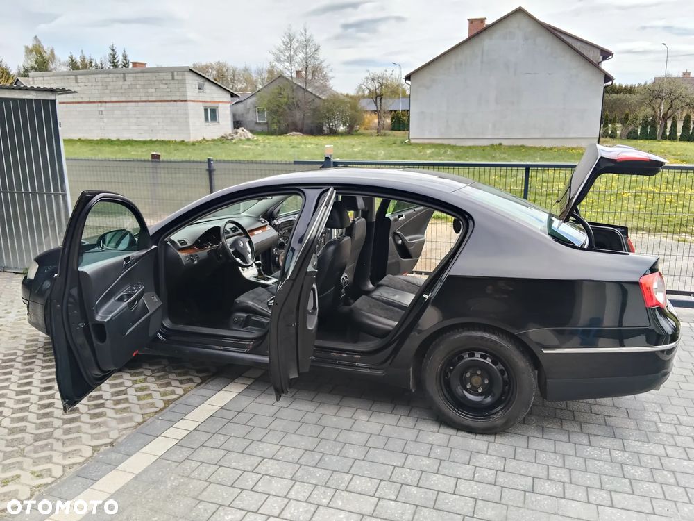 Volkswagen Passat - 8
