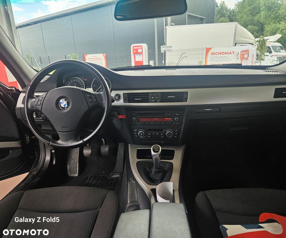BMW Seria 3 318d EU6 - 19
