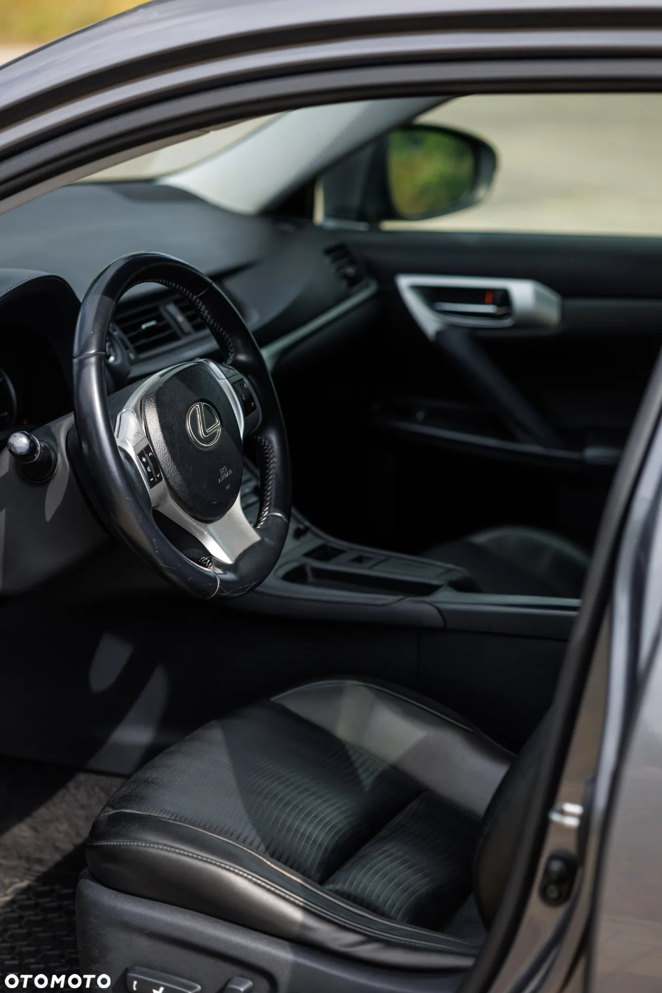 Lexus CT - 25