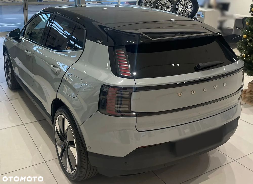 Volvo EX30 Twin Motor Performance AWD Ultra - 12
