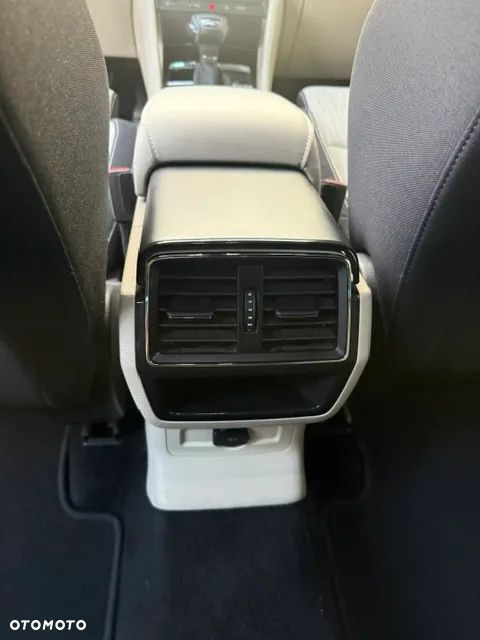 Skoda Karoq 1.5 TSI ACT 4x2 Style DSG - 18