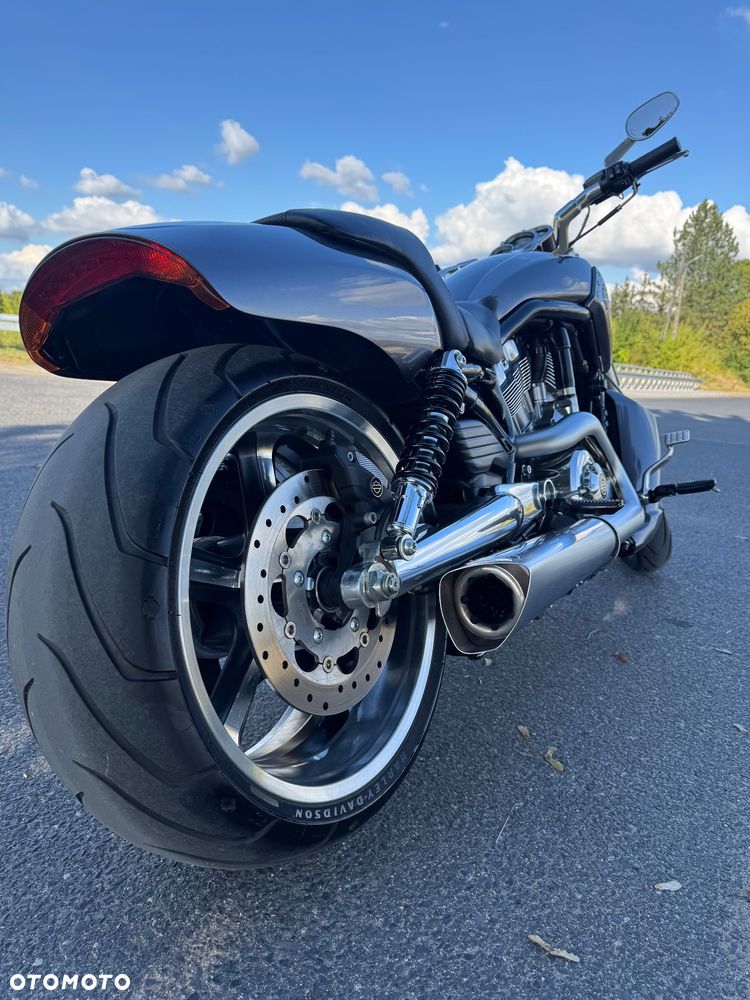 Harley-Davidson V-Rod Muscle - 8
