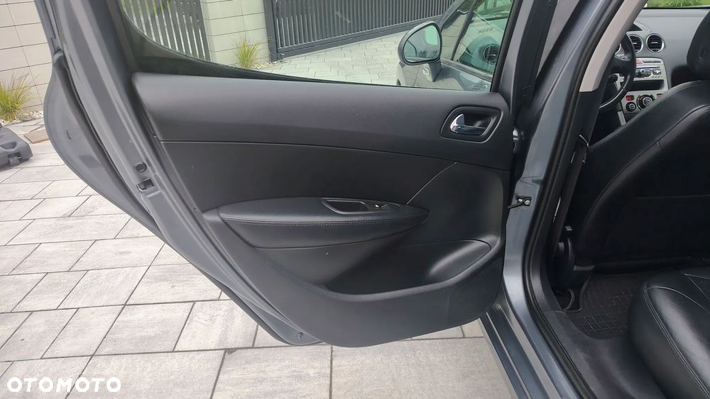 Peugeot 308 1.6 Premium Plus - 25