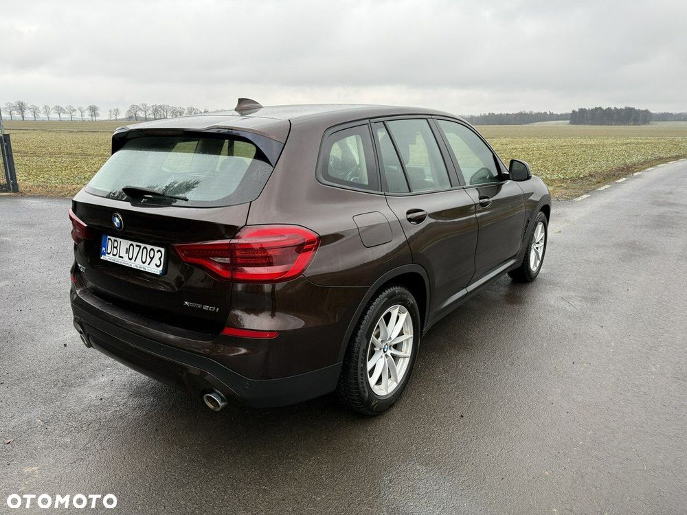BMW X3 xDrive20i Advantage - 26