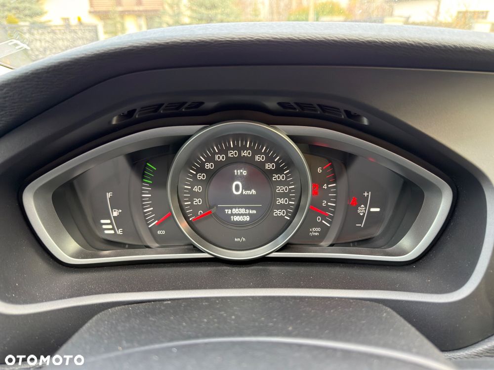 Volvo V40 D2 Drive-E Kinetic - 28