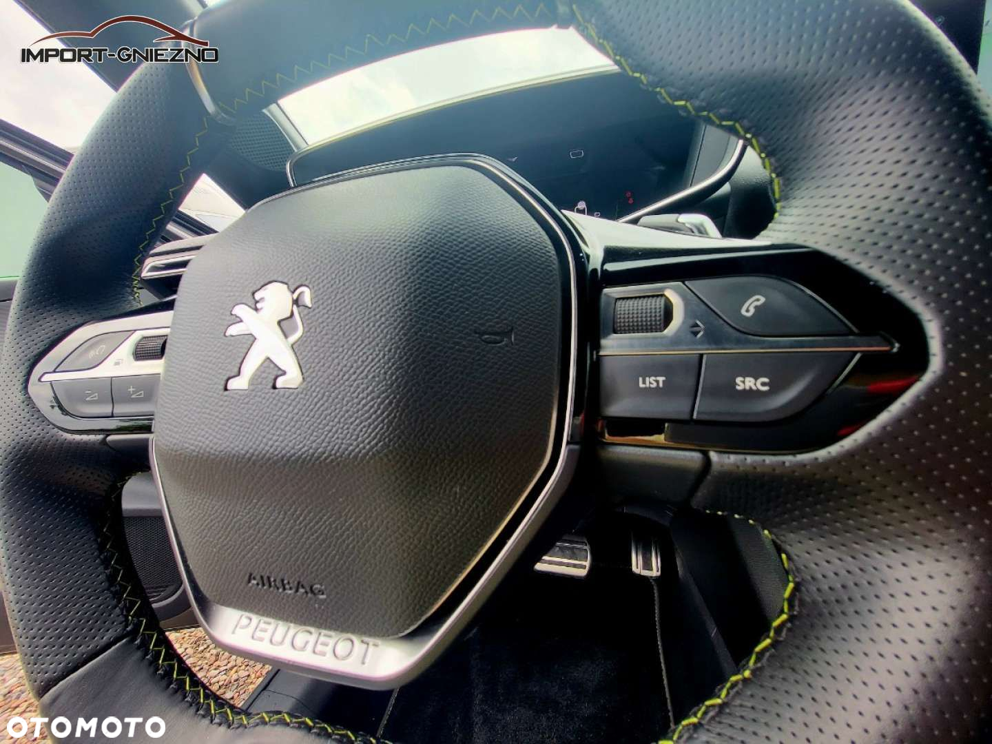 Peugeot 208 - 15