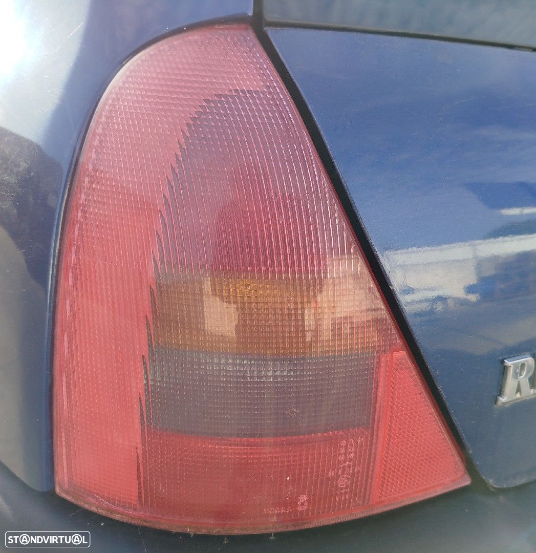 Farolim esquerdo RENAULT Clio II (BB0/1/2_, CB0/1/2_) - 1