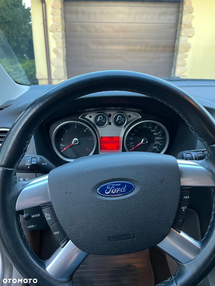 Ford Focus 1.8 TDCi Titanium - 13