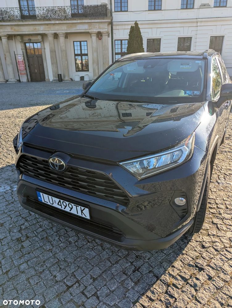 Toyota RAV4 - 11